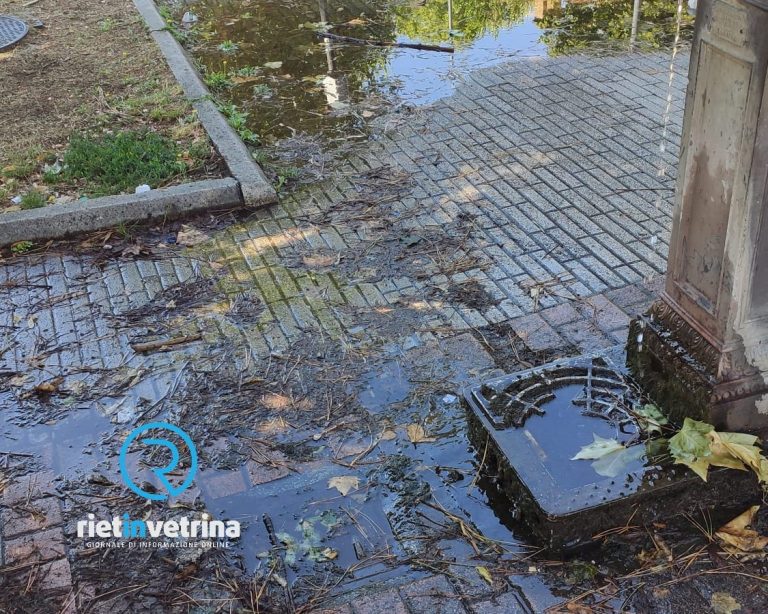 SEI TU IL REPORTER – “In piazzale Melvin Jones scarichi chiusi e gran dispendio di acqua”