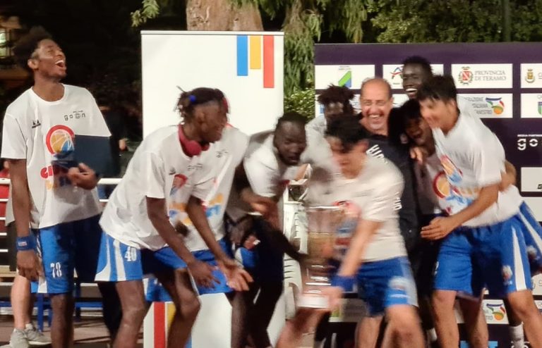Foresta Basket Contigliano – Foggia 54 – 42  La squadra di coach Di Fazi che vince il torneo di Giulianova