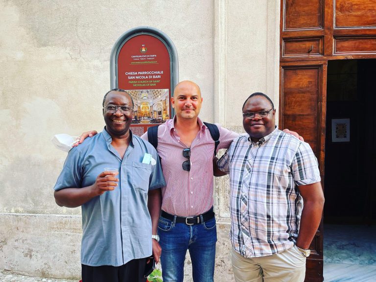 Castelnuovo di Farfa saluta don Florent e don Nicolas