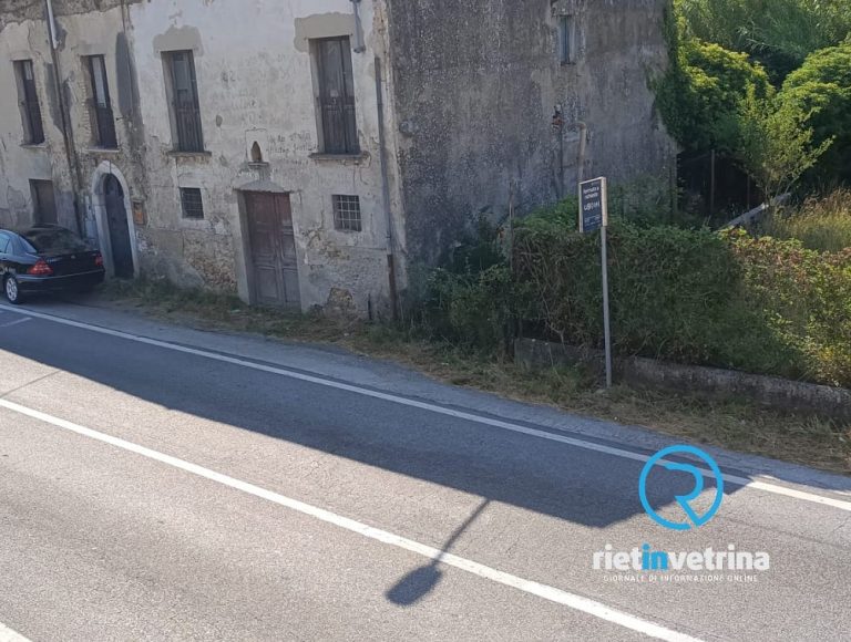 SEI TU IL REPORTER – “La fermata Cotral di Ponte Basso sulla Salaria è molto pericolosa”