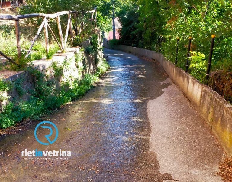 SEI TU IL REPORTER – “A Torri in Sabina c’è una perdita di acqua, intervenite”