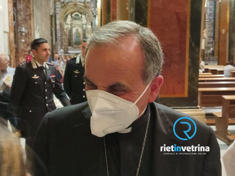 ► VIDEO – Bagno di folla per salutare Domenico Pompili