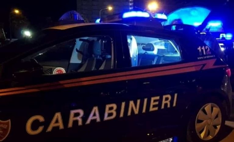 Incidente in via Nenni, il secondo in pochi giorni: due le auto coinvolte