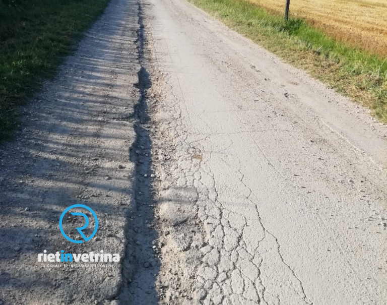 SEI TU IL REPORTER – “In via Comunali a quando il nuovo asfalto? Servono gimkane per evitare le buche”