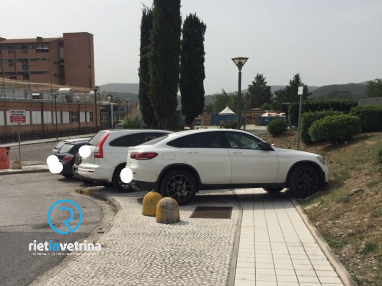 Sindacati: “Diamo un taglio definitivo ai parcheggi selvaggi davanti al de Lellis”