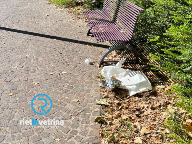 SEI TU IL REPORTER – “Lattine e carta di pizza in viale Maraini. E nessuno pulisce”