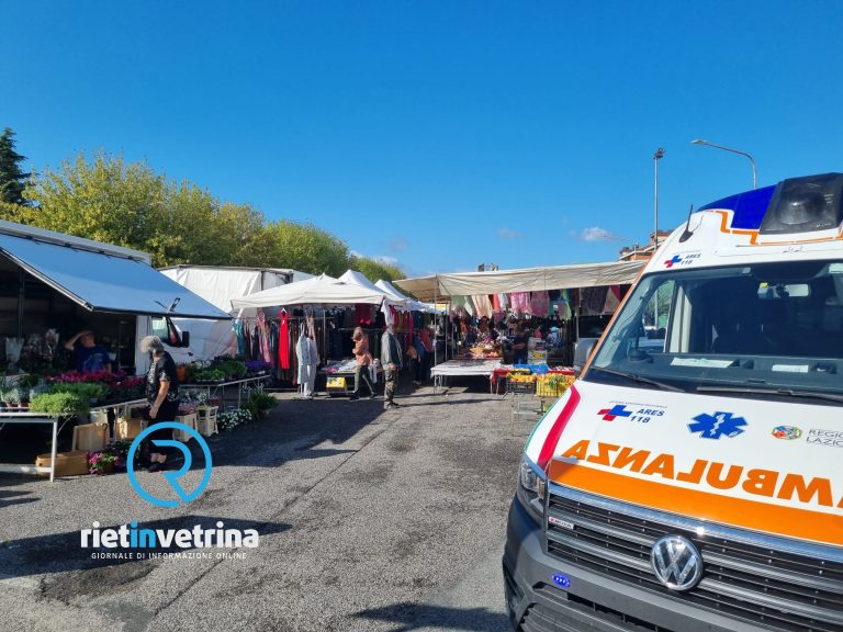 Rissa al mercatino di piazzale Angelucci