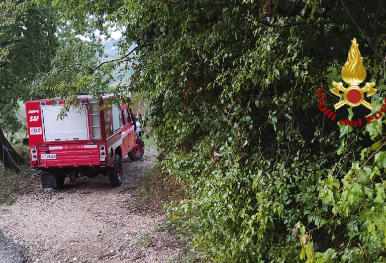 Vigili del Fuoco soccorrono 80enne smarritosi nei boschi di Rocchette di Torri in Sabina