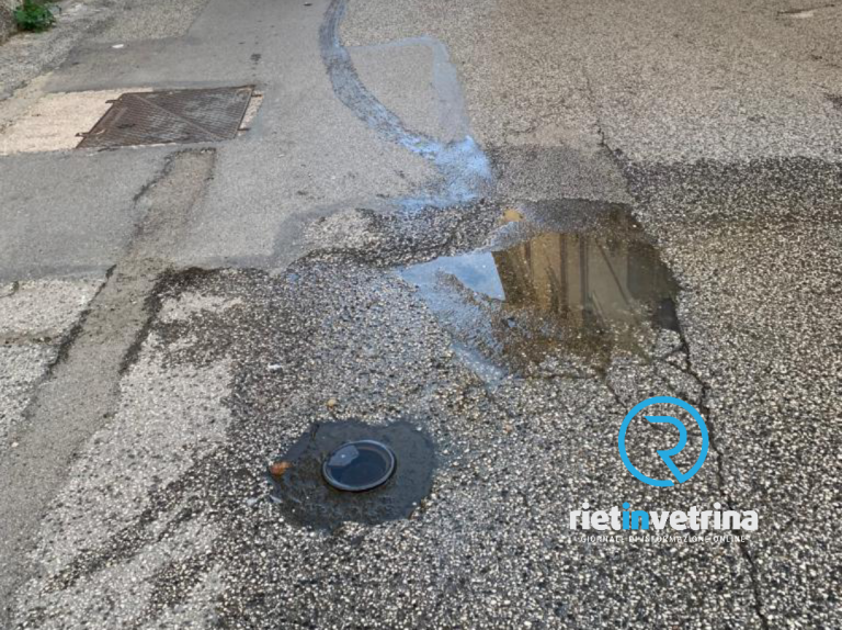 SEI TU IL REPORTER – “Ancora non risolta la perdita di acqua in via San Liberatore”