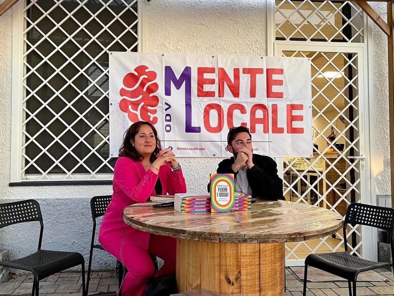 Inaugurata Panchina Arcobaleno a Borgo Quinzio