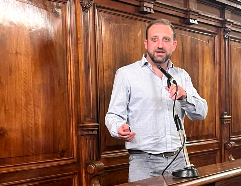 Bizzoca (T’Immagini): “Da Trancassini un ricco regalo di Natale ai colleghi Deputati. Ce n’era proprio bisogno?”