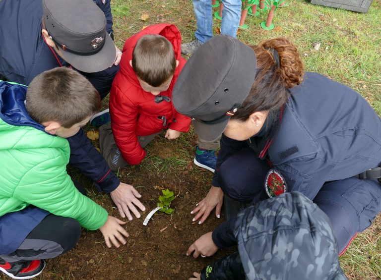 I Carabinieri Forestali di Rieti celebrano la “Festa dell’Albero 2022”