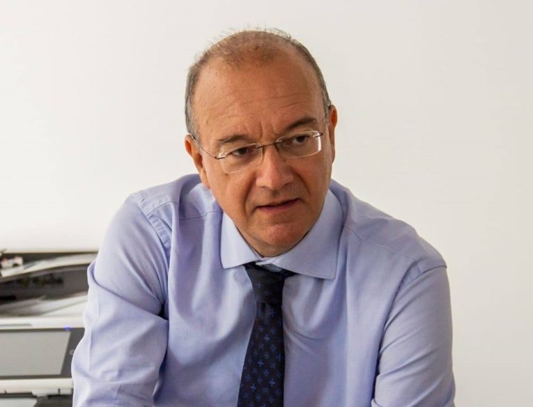 Scuola, Valditara: “Firmato il contratto 2022-2024 con ulteriori aumenti per docenti e ATA