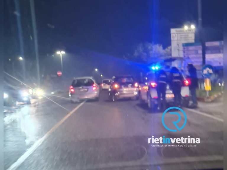 Incidente stradale in via Nenni