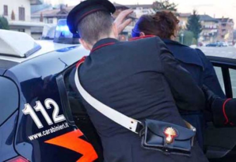 Evade dai domiciliari, arrestata donna di 44 anni