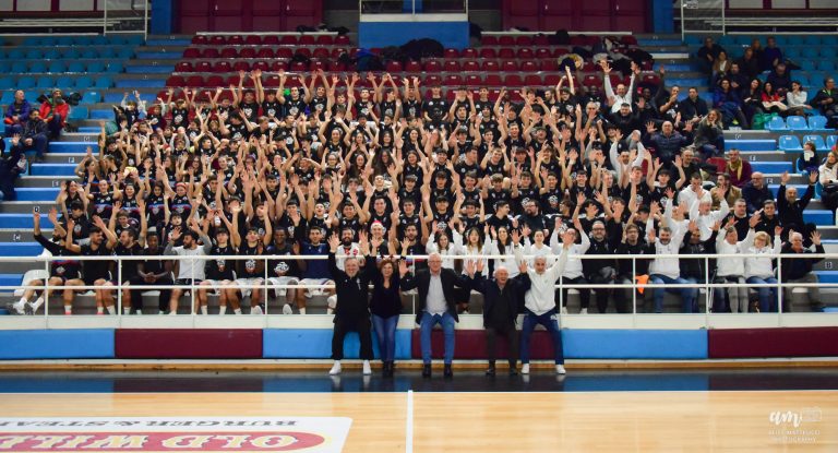 Grande festa del minibasket al PalaSojourner grazie alla NPC – LE FOTO