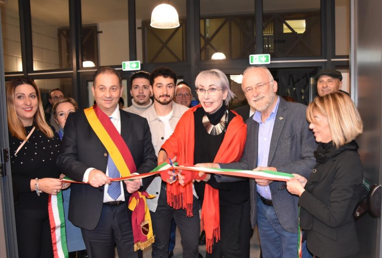 Inaugurata la mostra di Gianni Turina e Federico Di Donato sulla Fragilità dell’Universo Maschile