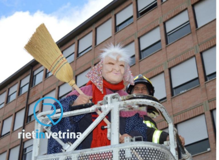 Il 6 gennaio 2023 al de Lellis torna la Befana in ospedale