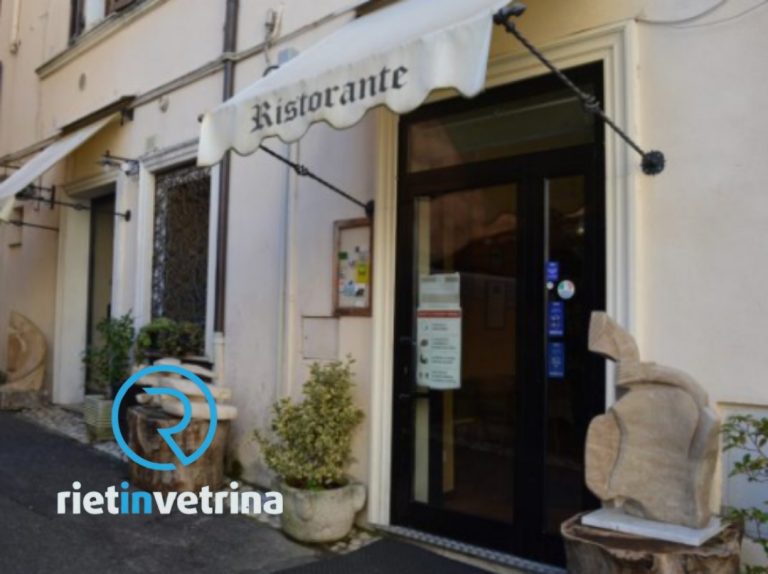 Tentato furto al ristorante “La Piazzetta da Felice”. Ventidue le martellate alle vetrate