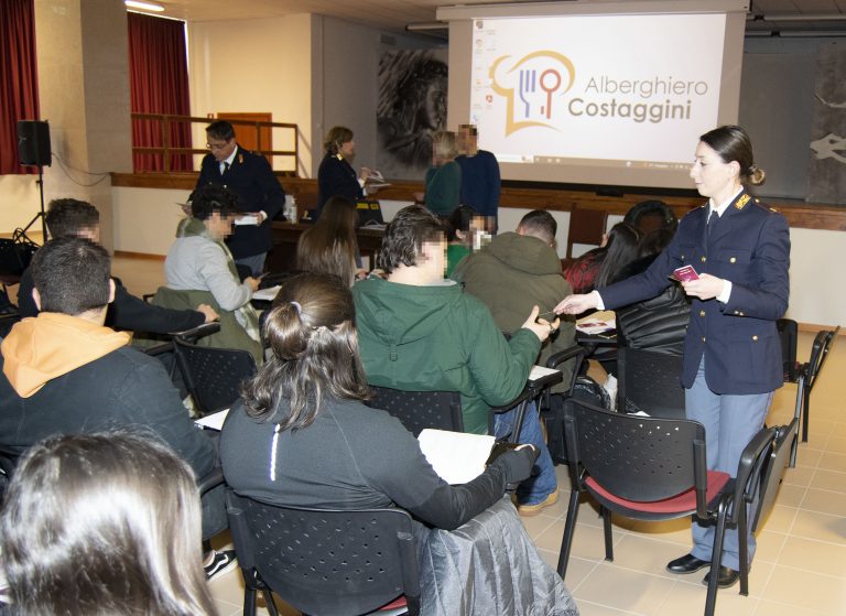 La Questura di Rieti al Costaggini per il Progetto MABart “You are mine”