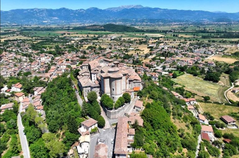 Tre temi per Contigliano