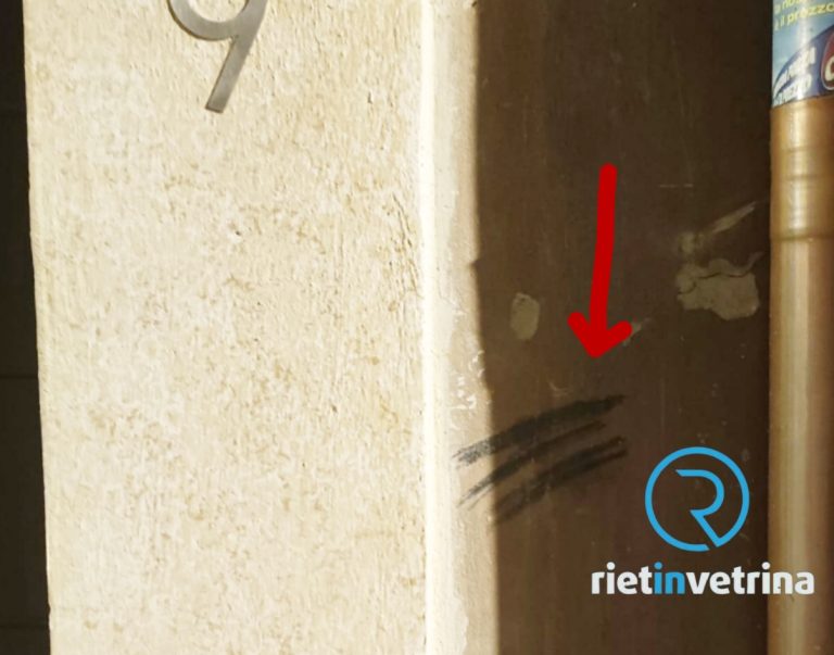 Furto in appartamento nel centro storico di Rieti. Trovati segni sospetti vicino al numero civico