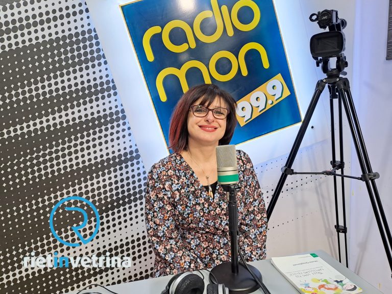 ►VIDEO – La scrittrice ed insegnante Monia Quagliarotti ospite di Rietinvetrina e Radiomondo
