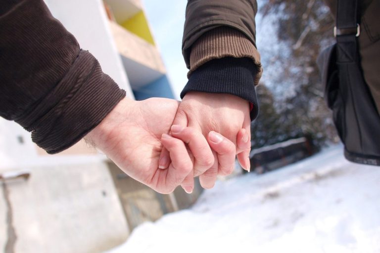 Il vescovo di Rieti Vito Piccinonna fa gli auguri a tutti gli innamorati: “Che il vostro amore abbia gambe e cuori forti!”