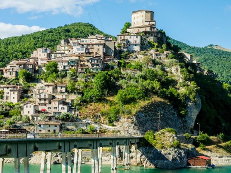 Casa di Comunità a Castel di Tora, le parole del Comune: “Sarà struttura erogativa con servizi erogati da équipe multidisciplinari”