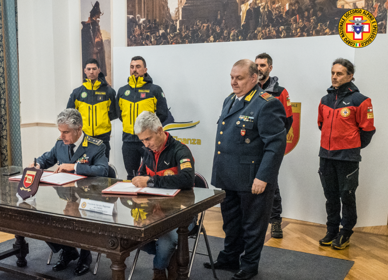 Firmato protocollo d’intesa tra Guardia di Finanza Lazio e CNSAS Lazio per collaborazione operazioni di soccorso in montagna