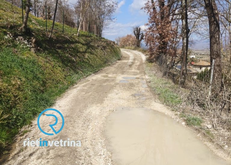 SEI TU IL REPORTER – “Via Colle Posta a Contigliano impraticabile per auto e pedoni”