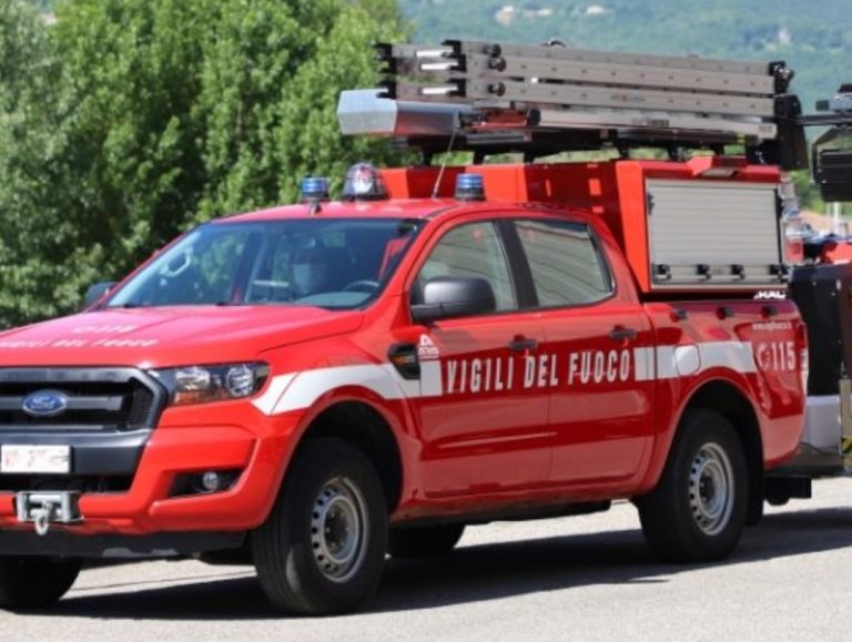 Gravissimo incidente altezza Gallerie di San Giovanni Reatino, traffico deviato