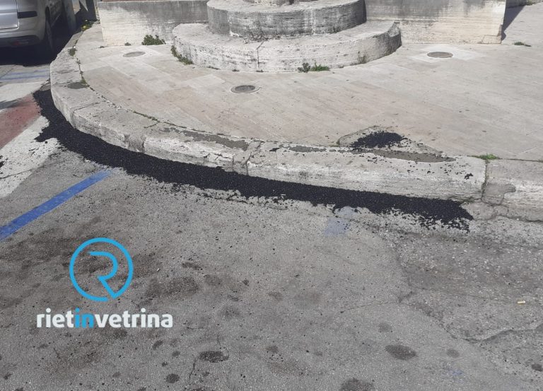 Dopo la pubblicazione su Rietinvetrina messi in sicurezza i fili scoperti in piazza della Repubblica