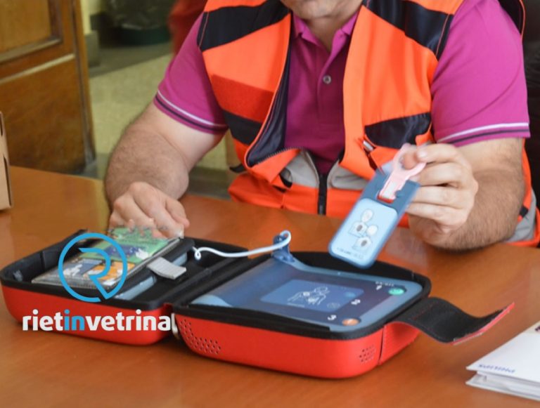 Paesi più sicuri con i nuovi defibrillatori: il bando della Fondazione Varrone