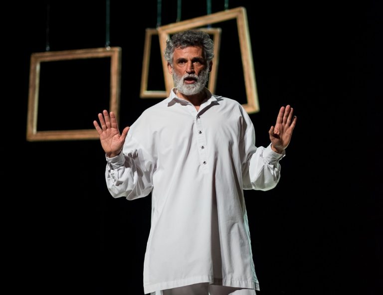 Enrico Lo Verso in “Uno nessuno centomila”, al Teatro Manlio l’11 marzo