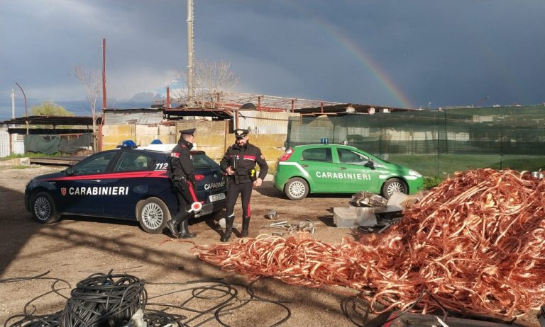 Carabinieri intercettano e bloccano camion con i 100 quintali di rame rubati nel Nucleo Industriale di Rieti – Cittaducale