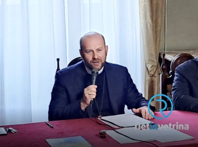 Il vescovo Piccinonna incontra gli operatori della comunicazione reatina. Ospiti Vincenzo Corrado e don Marco Tarquini