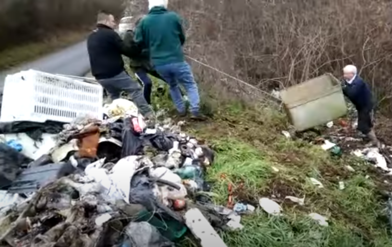 ►VIDEO – Benito Rosati e i Volontari per Forza ripuliscono la zona Reopasto – Sellecchia