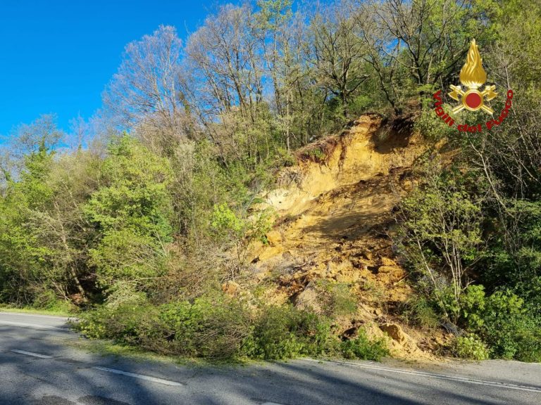 Frana sulla Salaria per Ascoli direzione Cittaducale