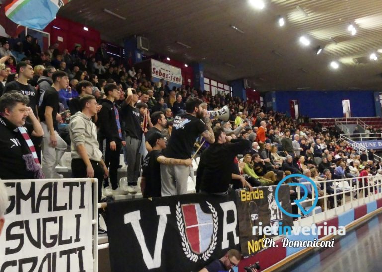 Il Gruppo tifosi VR – Rieti organizza raccolta di colombe pasquali per la Mensa Santa Chiara