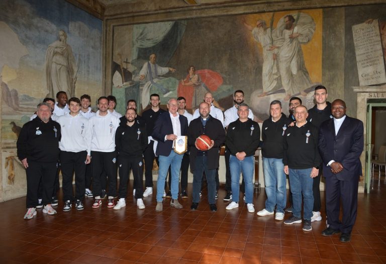 Il vescovo Vito Piccinonna riceve in udienza la NPC Rieti