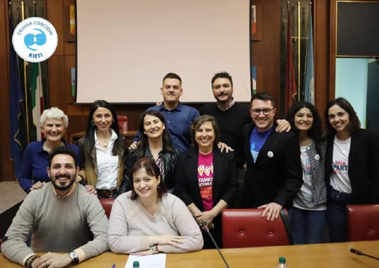 A Rieti con Cellula Coscioni si è parlato di gestazione per altri e procreazione medicalmente assistita