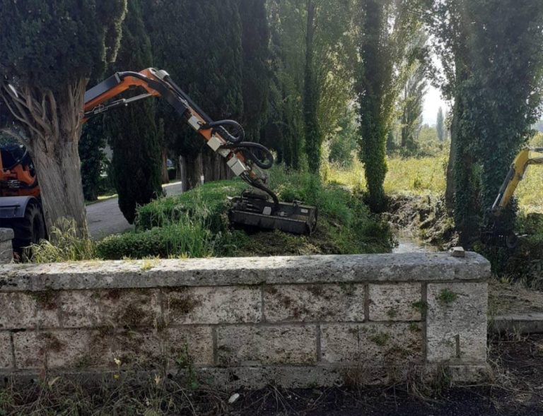 Pulito dal Consorzio di Bonifica il fosso adiacente il Cimitero di Rieti