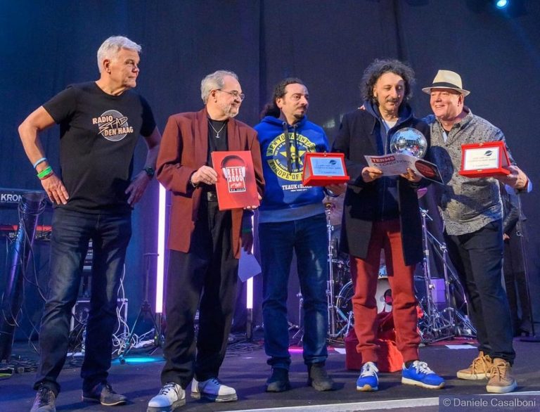 ► VIDEO – Takes Over Italo Disco 2023 – PREMIAZIONE del vincitore Antonio Sacco