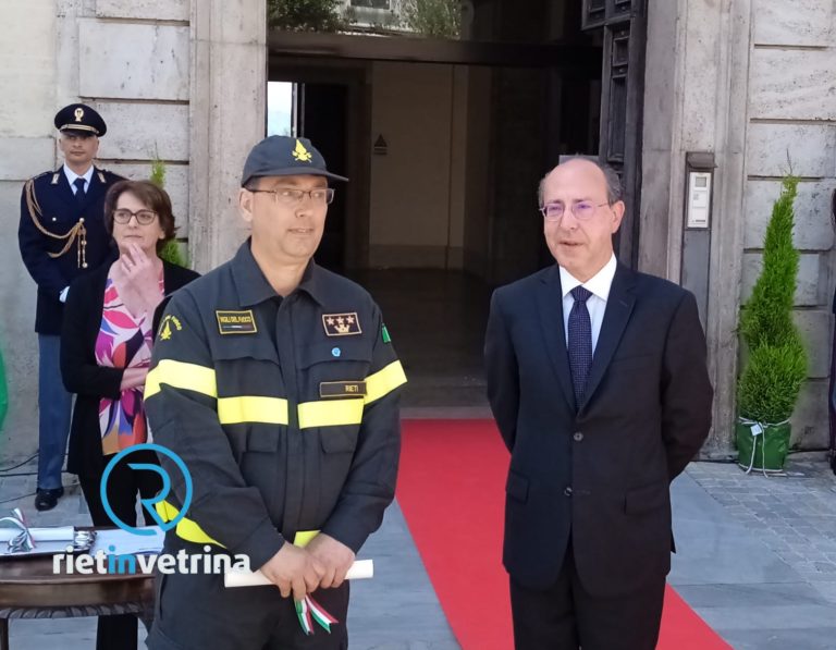 A Domenico Petrizza, comandante VVF Rieti, l’Onorificenza al Merito