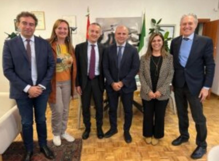 Giuseppe D’Aprile, Segretario generale UIL Scuola RUA, visita l’Istituto Comprensivo “Galileo Galilei” di Addis Abeba
