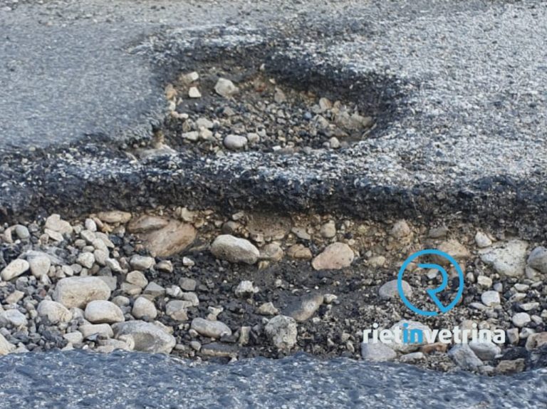 SEI TU IL REPORTER – “In via Cipriani buche profonde 20 centimetri”