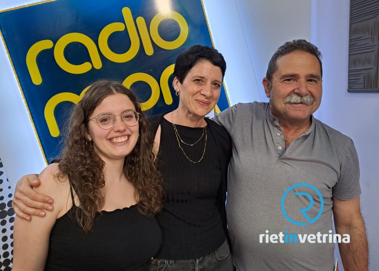 La scrittrice Giorgia Serughetti visita gli studi di Rietinvetrina e Radiomondo