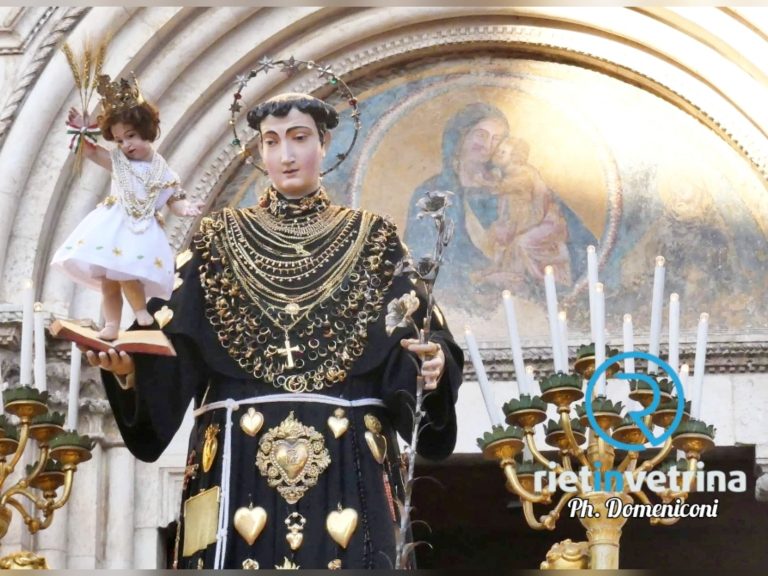 Scatti di Processione – LE FOTO COME RACCONTO