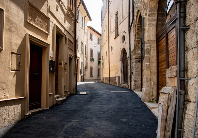 Il 19 giugno lavori per il rifacimento dell’asfalto in via Pellicceria